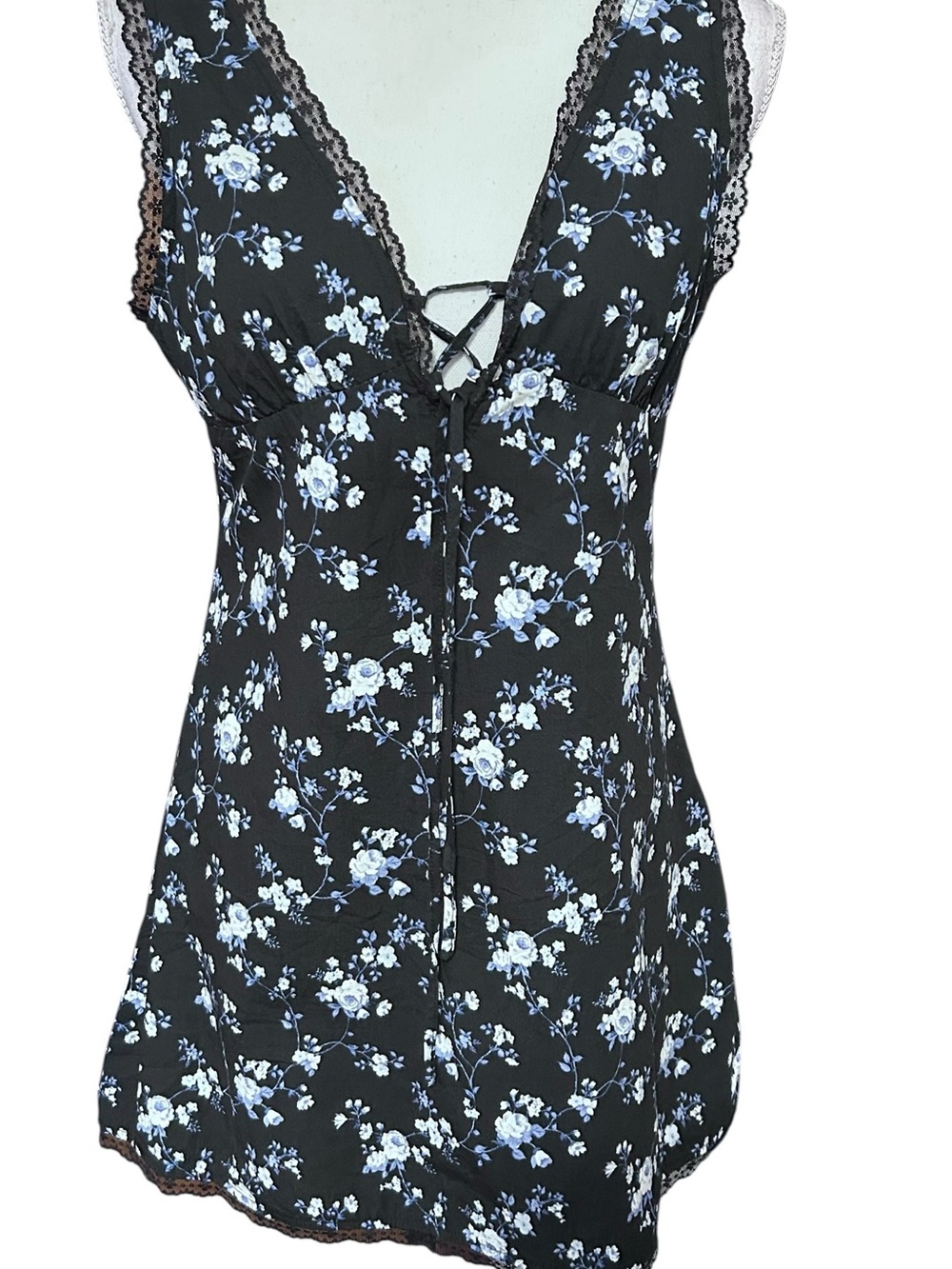 Forever 21 Dress Y2K Babydoll Dark Floral Womens M Coquette Fairy Feminine Lace